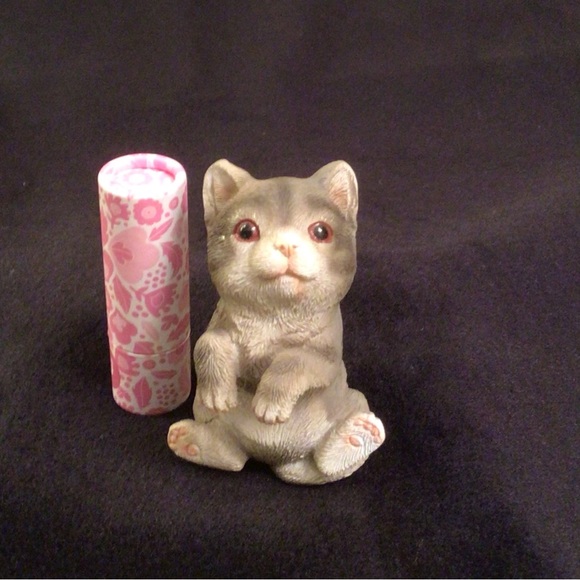Gray Kitten Pot Hugger. So cute on plants, tanks & aquariums! You’ll love it! - Picture 12 of 13